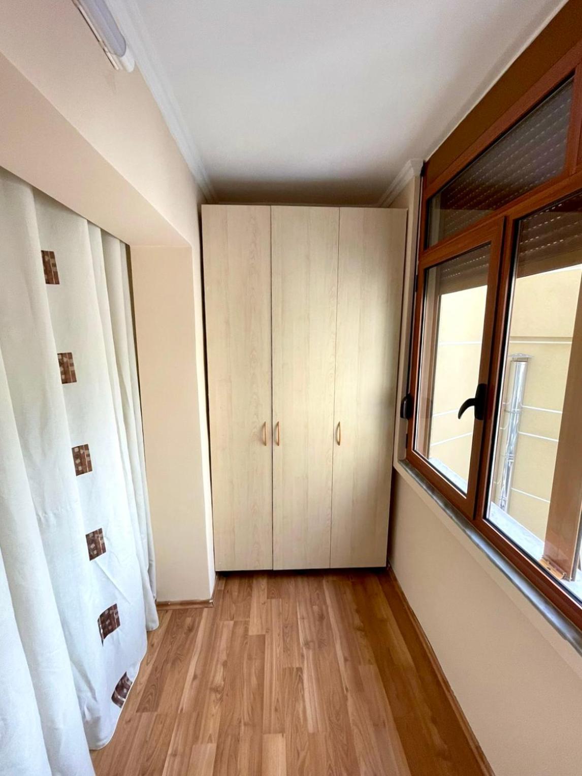 Skanderbeg Square Apartment 02 Тирана Екстер'єр фото