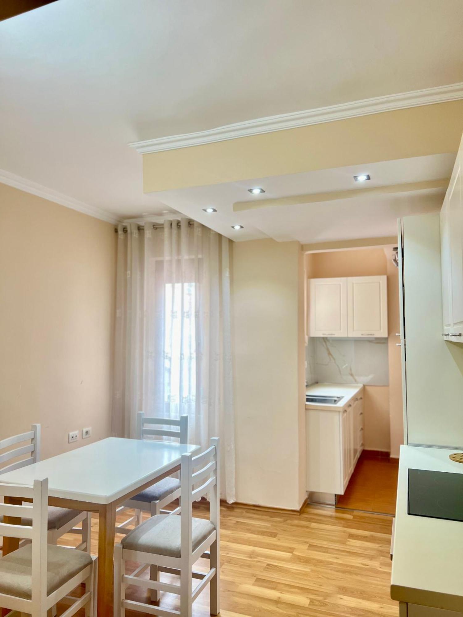 Skanderbeg Square Apartment 02 Тирана Екстер'єр фото